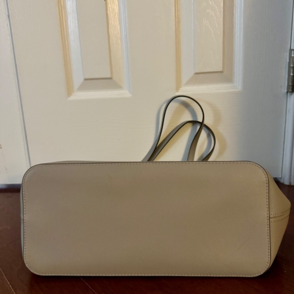 NWOT Michael Kors Zippered Tote - Picture 3 of 9